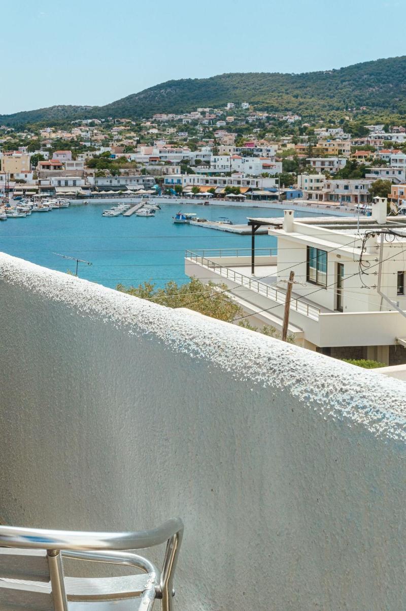 Mistral Apartments Aegina image