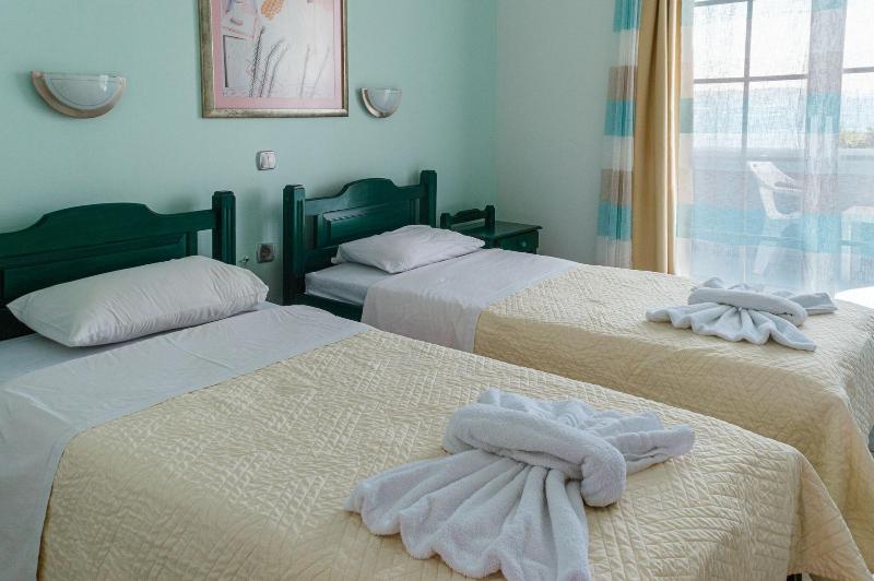 Mistral Apartments Aegina image