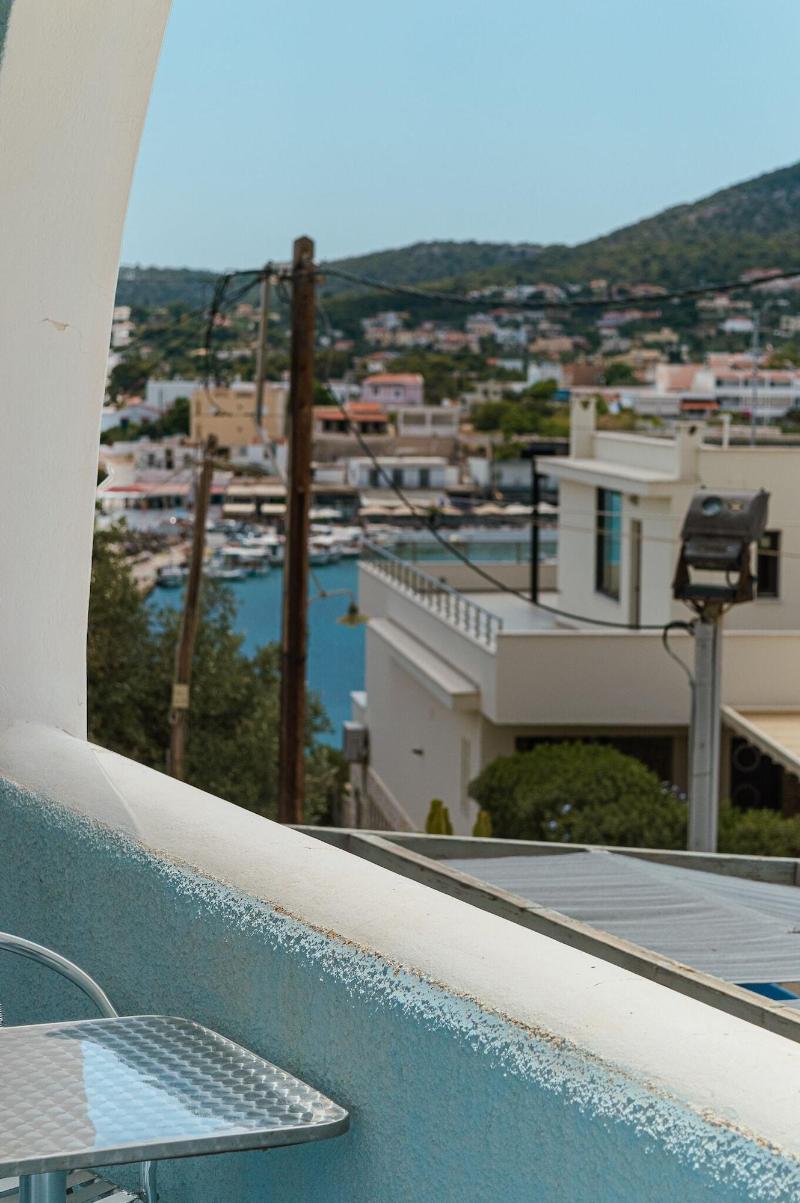 Mistral Apartments Aegina image