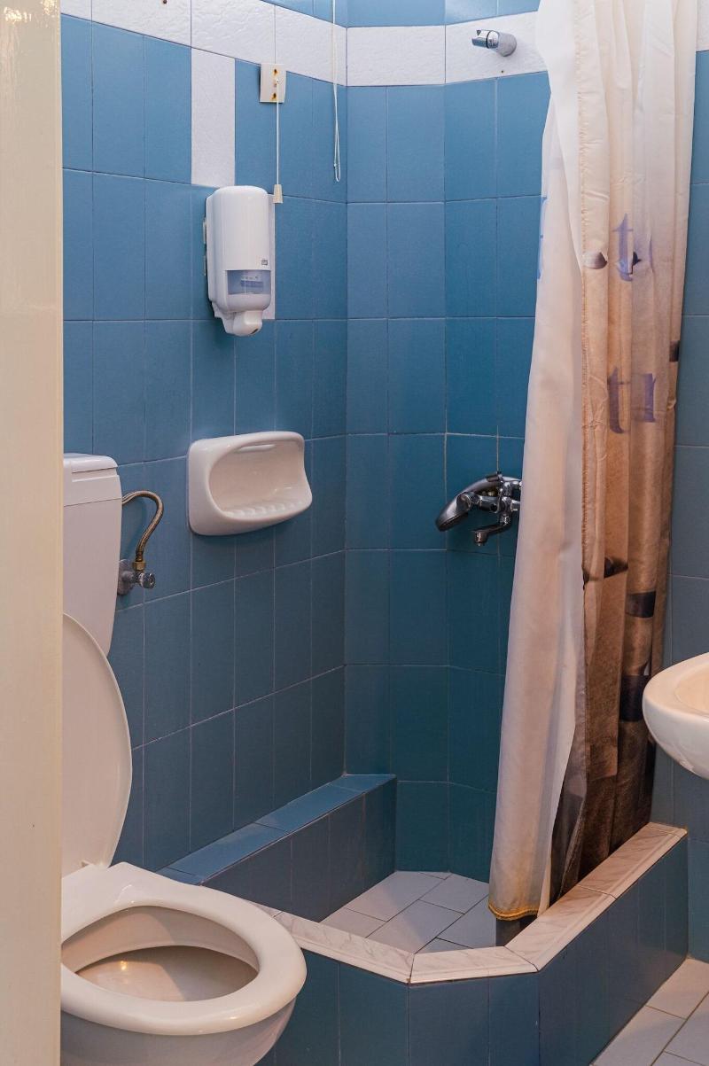 Mistral Apartments Aegina image