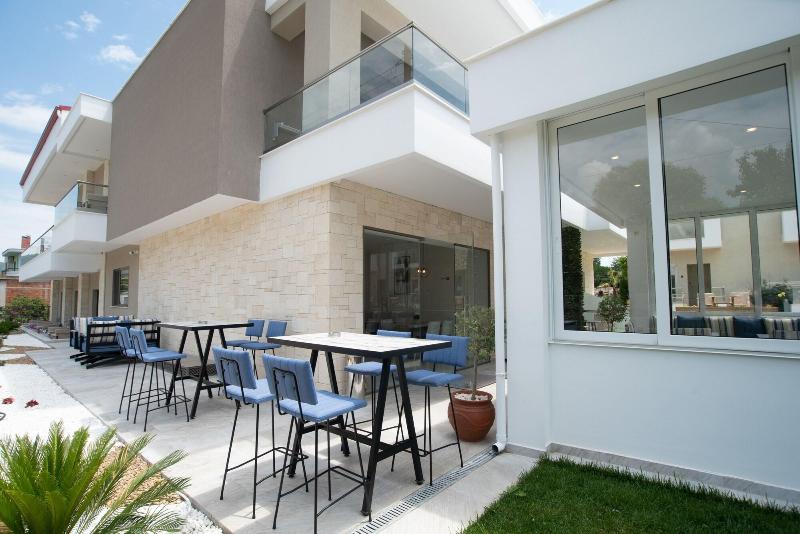 Lagaria Apartments