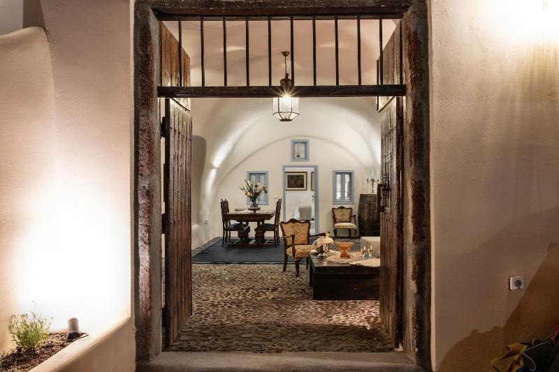 Abelis Canava Luxury Suites - Adults Only gallery photo 25