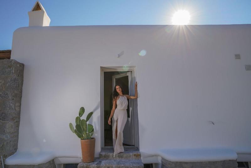 Vlia Mar Myconian Residences image