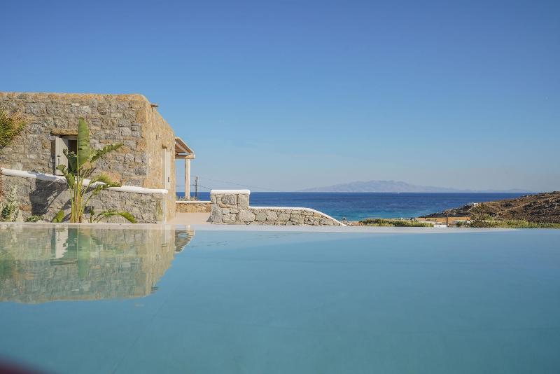 Vlia Mar Myconian Residences image