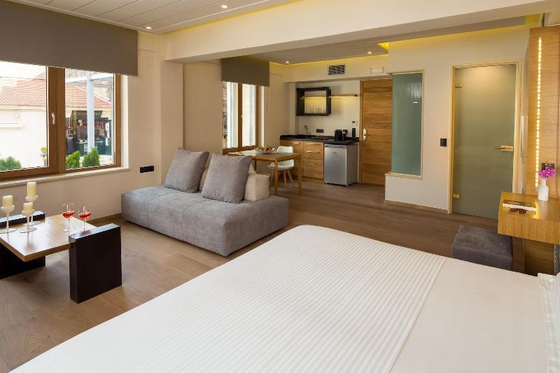 Querini Luxury Suites image