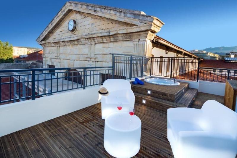 Querini Luxury Suites image