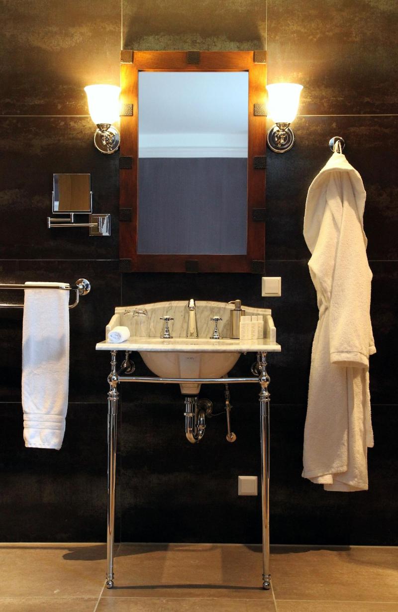 Suitehotel Posthoorn image