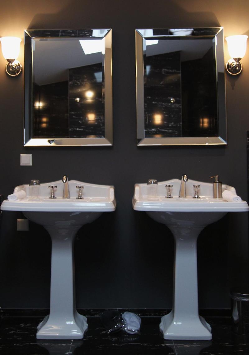 Suitehotel Posthoorn image
