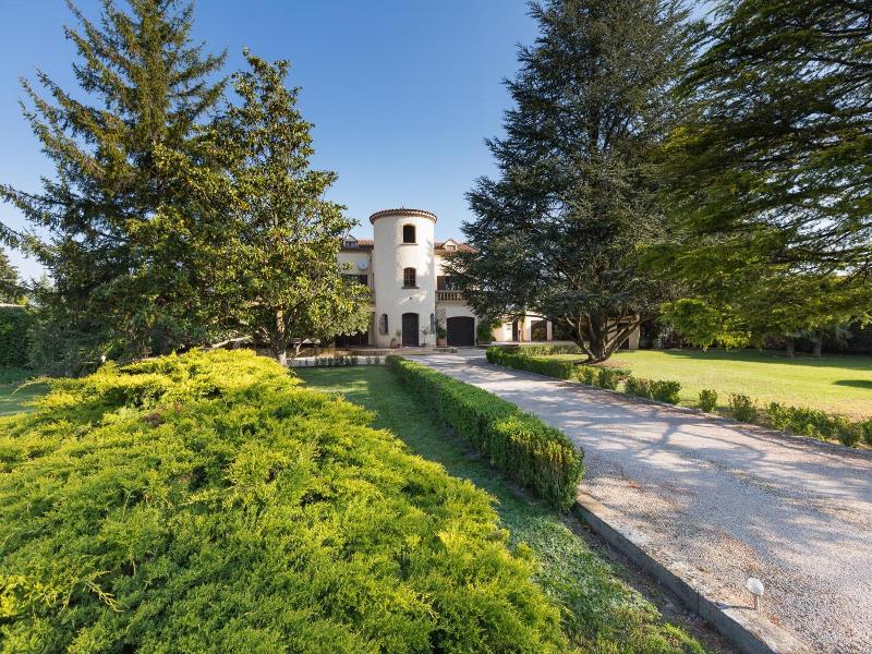 Villa Liberty image