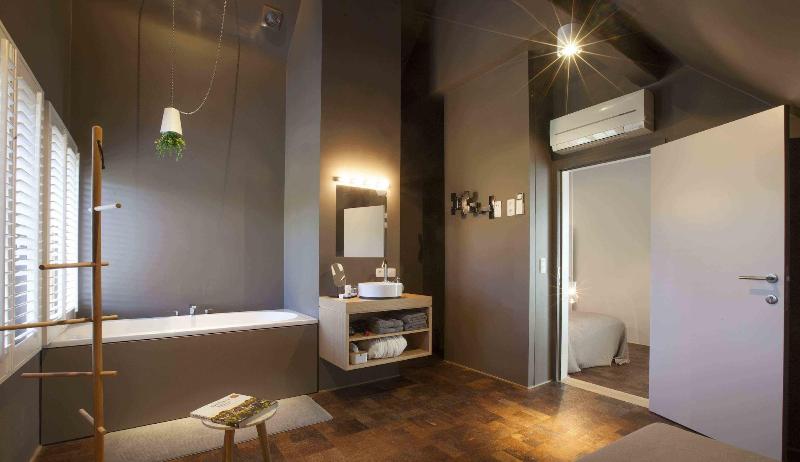 Hotel Restaurant Vous lé Vous image