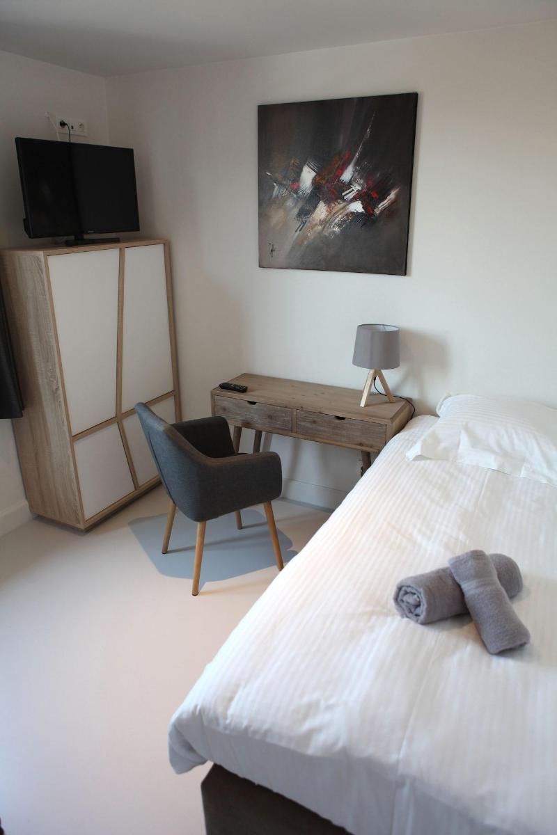 Elberg Aparthotel image