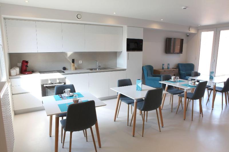 Elberg Aparthotel image