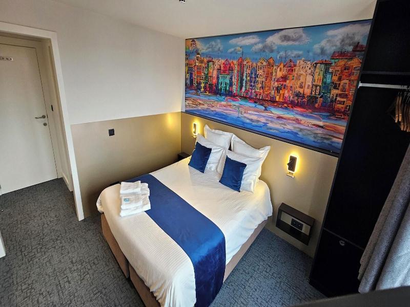 Elberg Aparthotel image