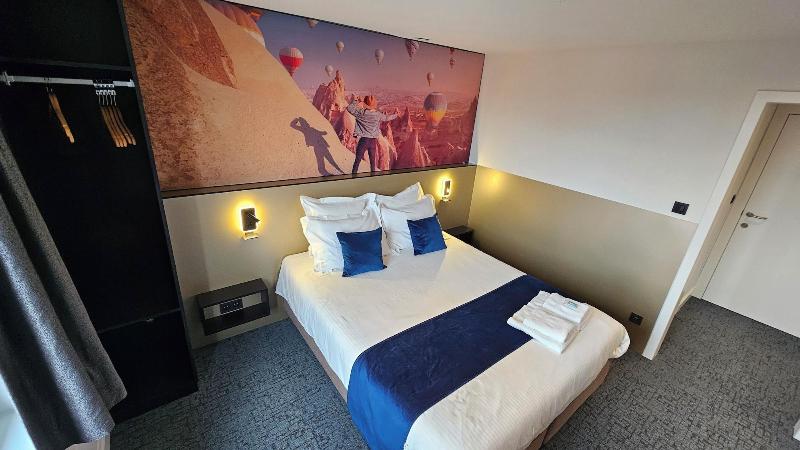 Elberg Aparthotel image