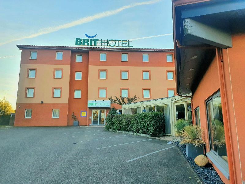 Brit Hotel Confort Montauban image