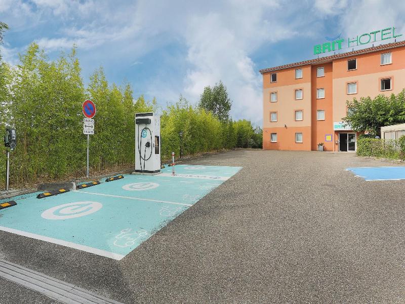 Brit Hotel Confort Montauban image