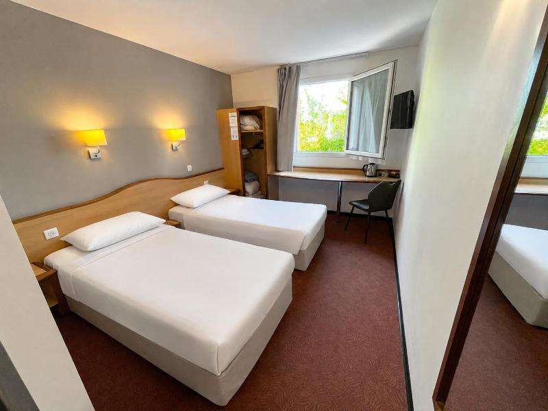 Brit Hotel Confort Montauban image