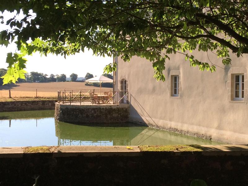 Domaine De La Partoucie image