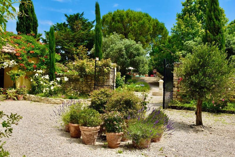 Bastide Saint Didier image