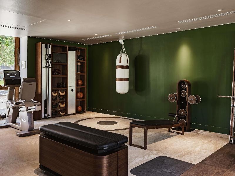 Abbaye Des Vaux De Cernay image