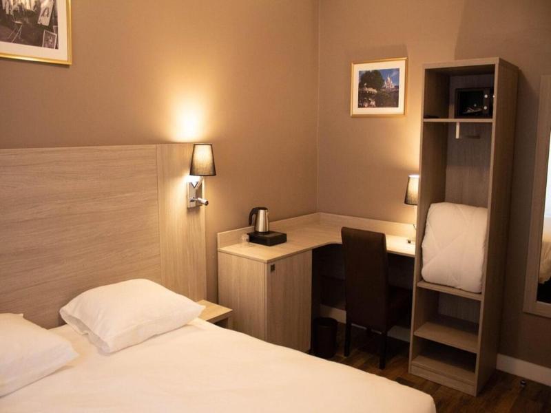 Paris Rooms & Dreams Hotel image