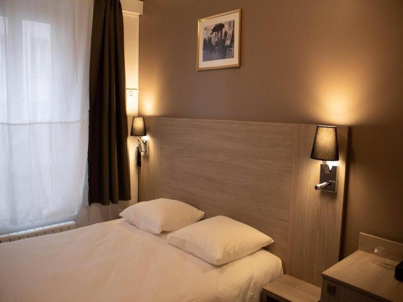 Paris Rooms & Dreams Hotel image