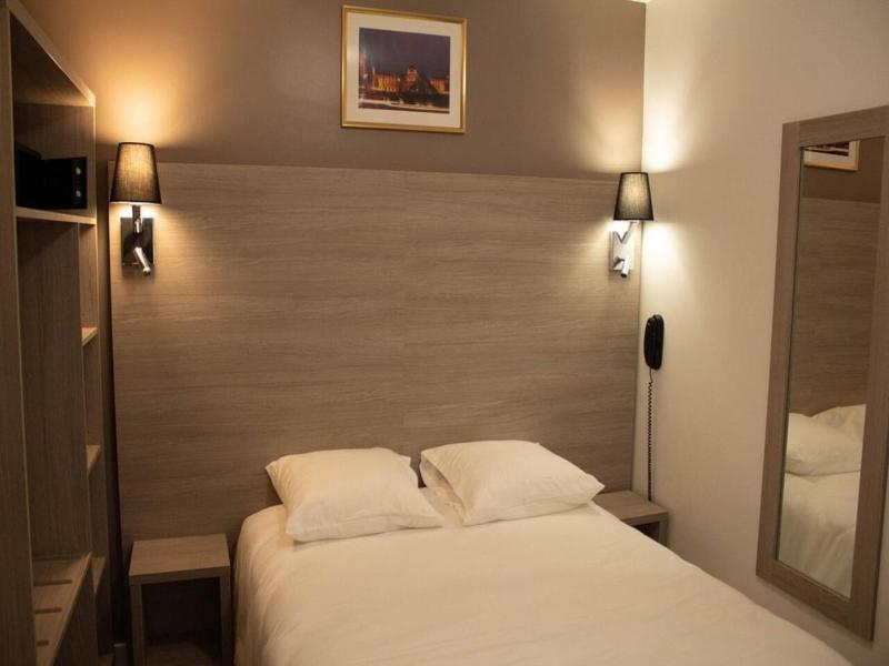 Paris Rooms & Dreams Hotel image