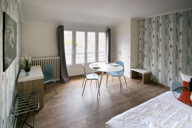Le Cotentin Appart'hôtels & Restaurant 'le Cot' image