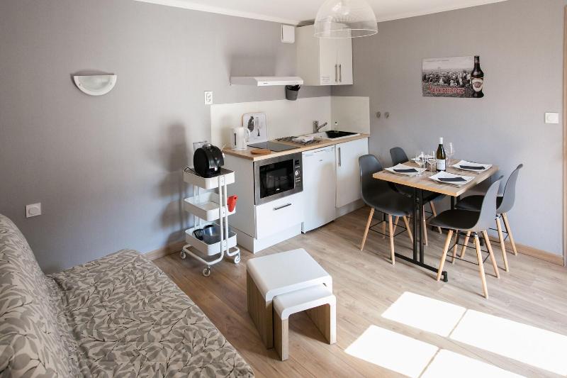 Le Cotentin Appart'hôtels & Restaurant 'le Cot' image