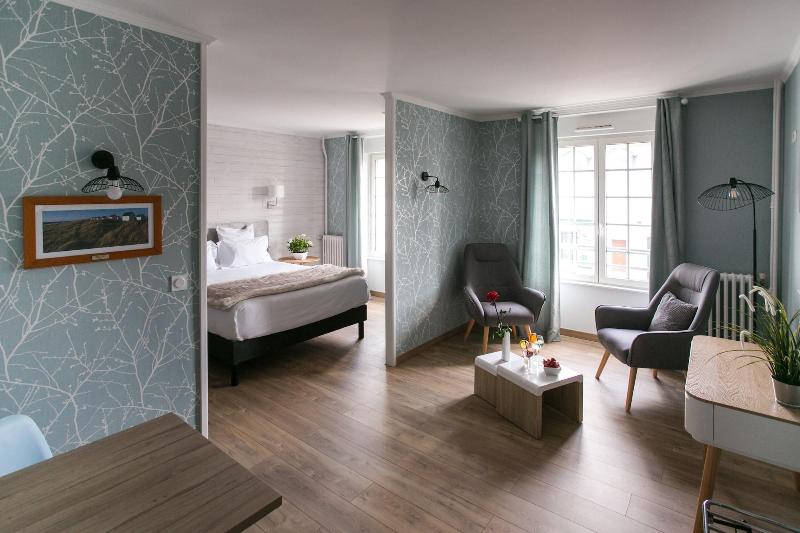 Le Cotentin Appart'hôtels & Restaurant 'le Cot' image