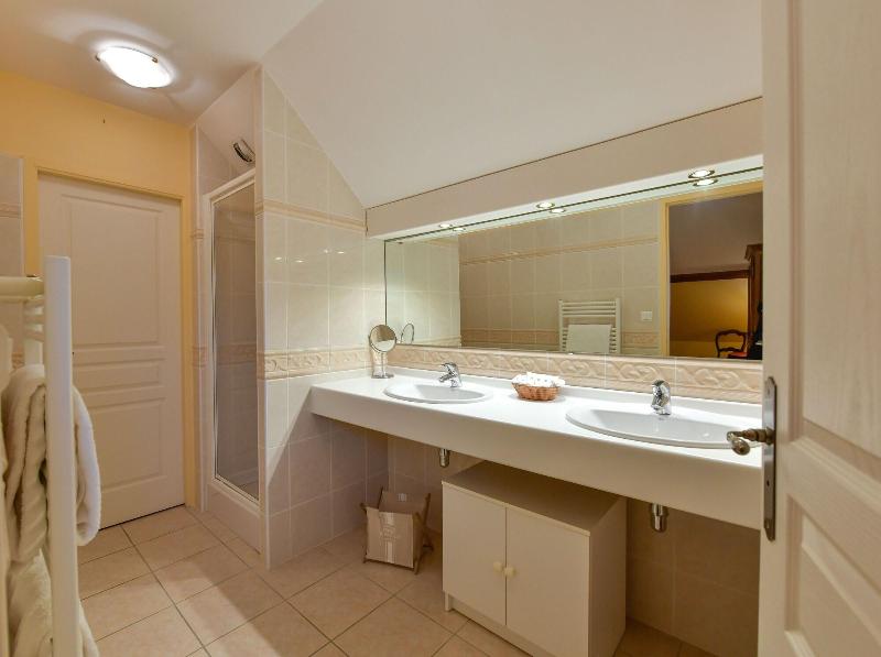 Le Clos Champagnac At Hotel Golf Chateau De Chaill image