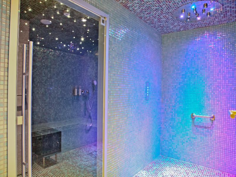 Hotel La Villa Port d Antibes & Spa image