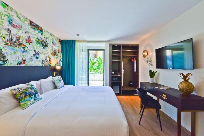 Hotel La Villa Port d Antibes & Spa image