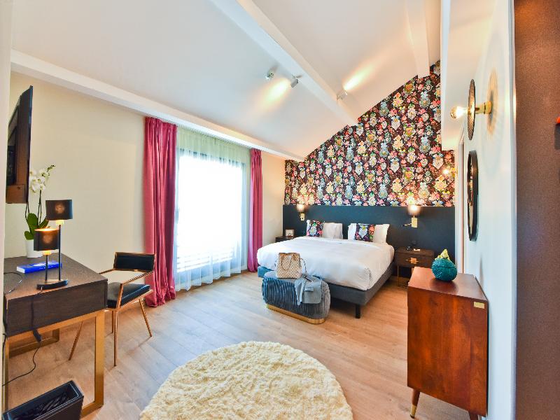 Hotel La Villa Port d Antibes & Spa image