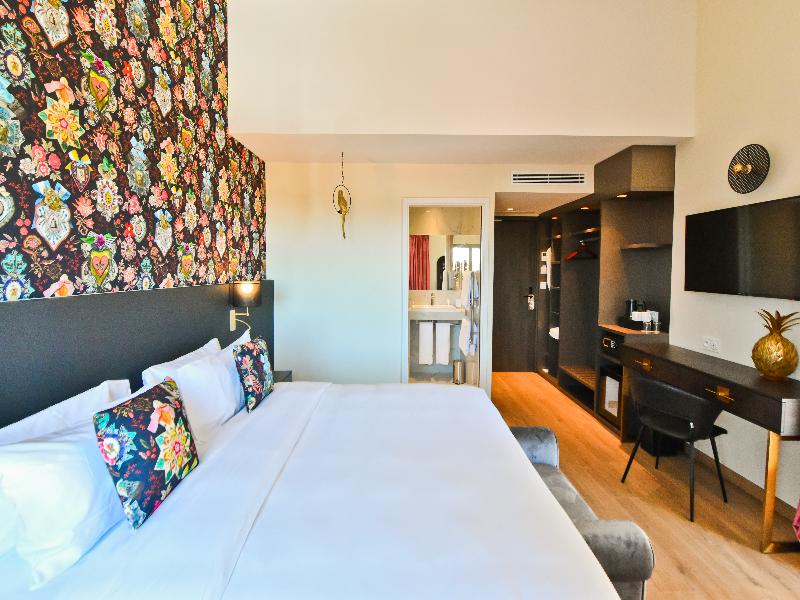 Hotel La Villa Port d Antibes & Spa image