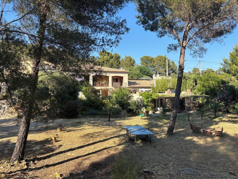 La Désirade Chambres d'hôtes en Provence — general view
