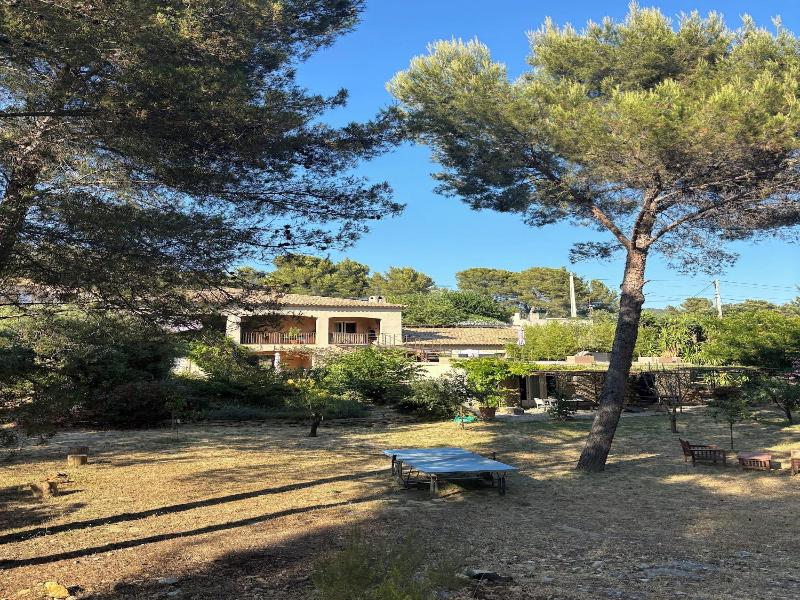 La Désirade Chambres d'hôtes en Provence — general view