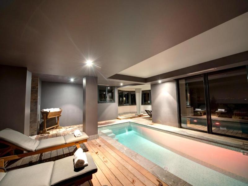 Chalet Christine image