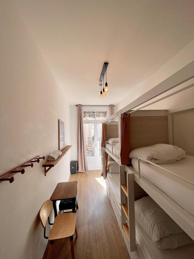 Georges Hostel & Café image