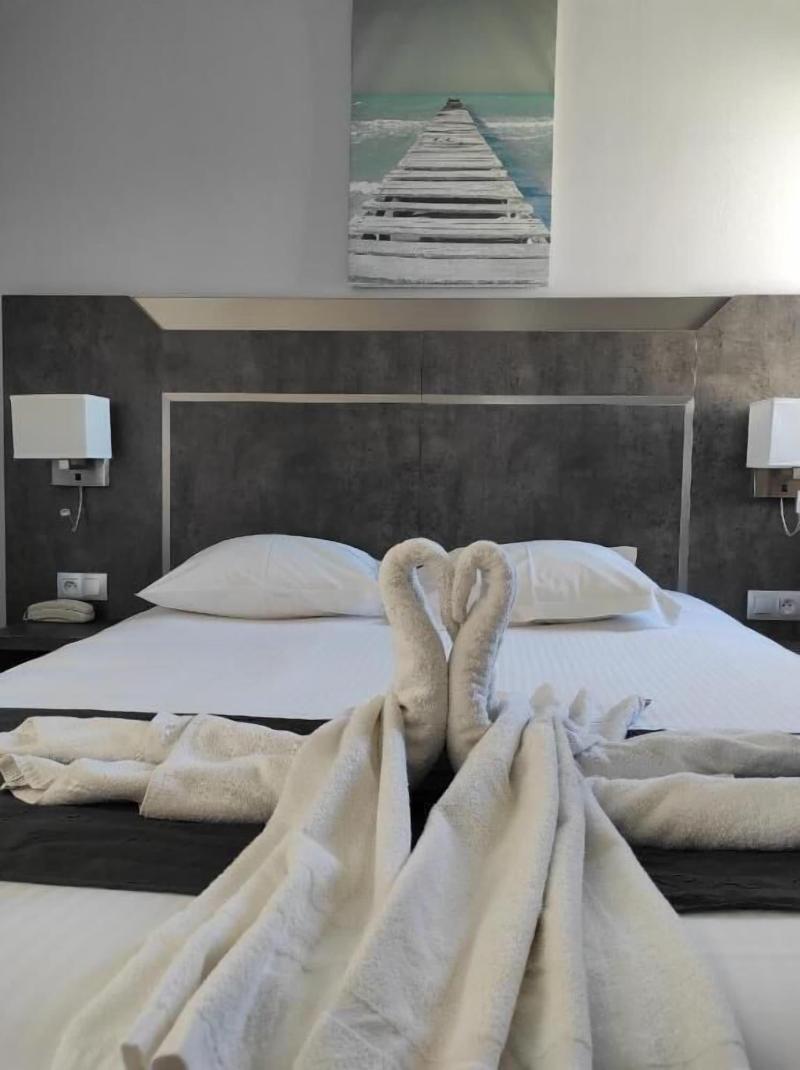 Hôtel La Grande Conque image