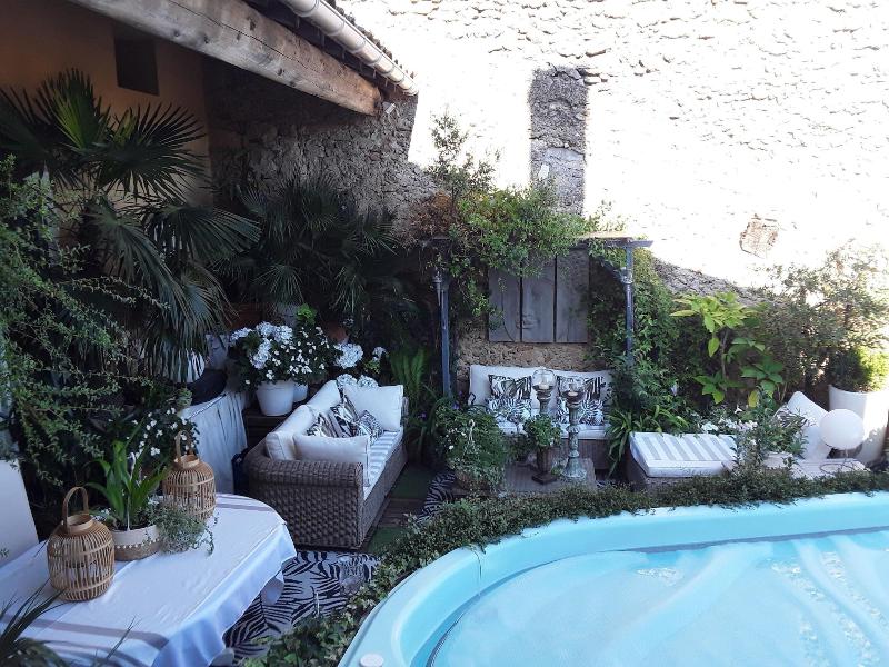 Les Hauts De Corneilhan image