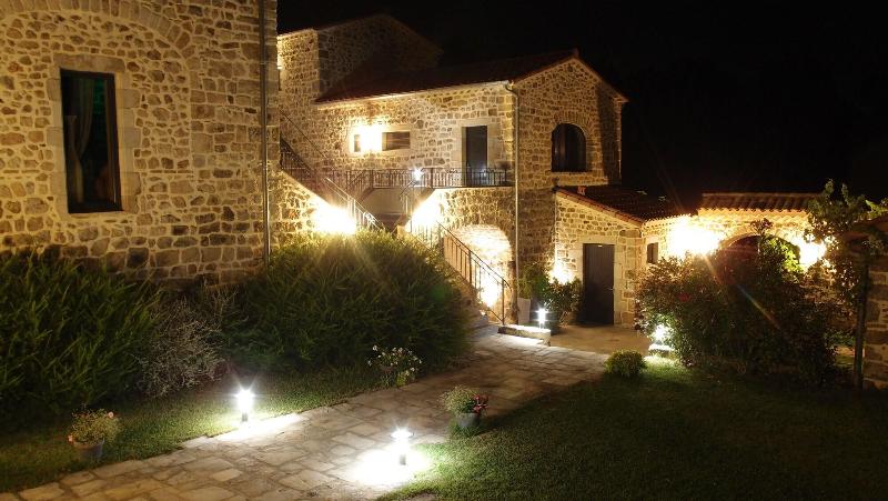 Le Mas De Baume image