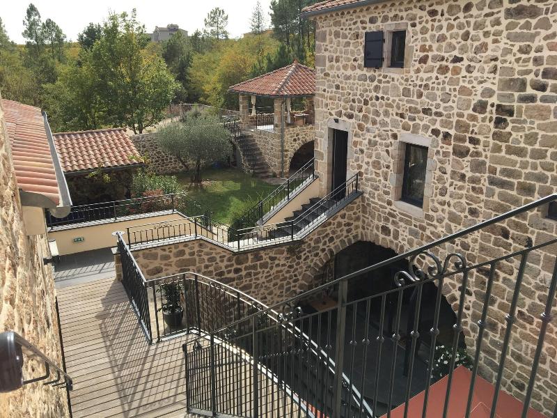 Le Mas De Baume image