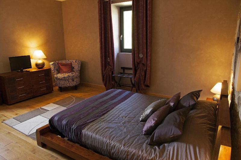 Le Mas De Baume image