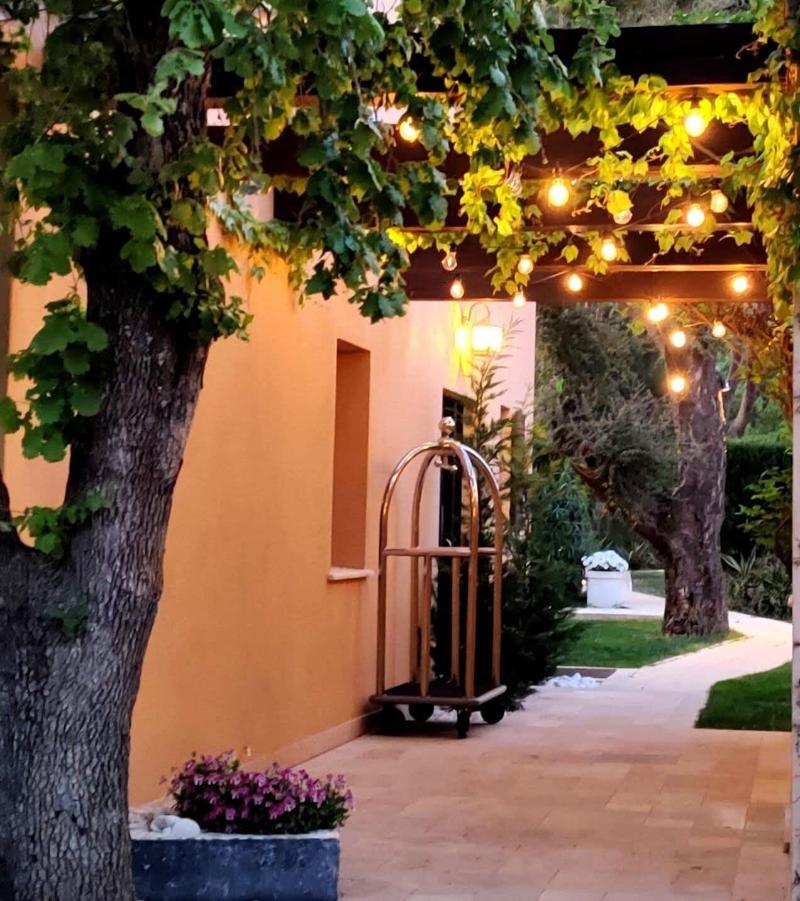 Maison Prestige Roberto Geissini image