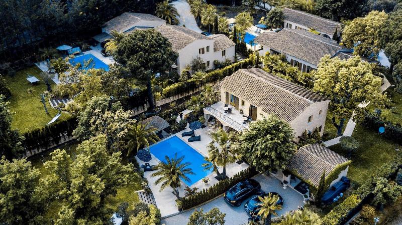 Maison Prestige Roberto Geissini image