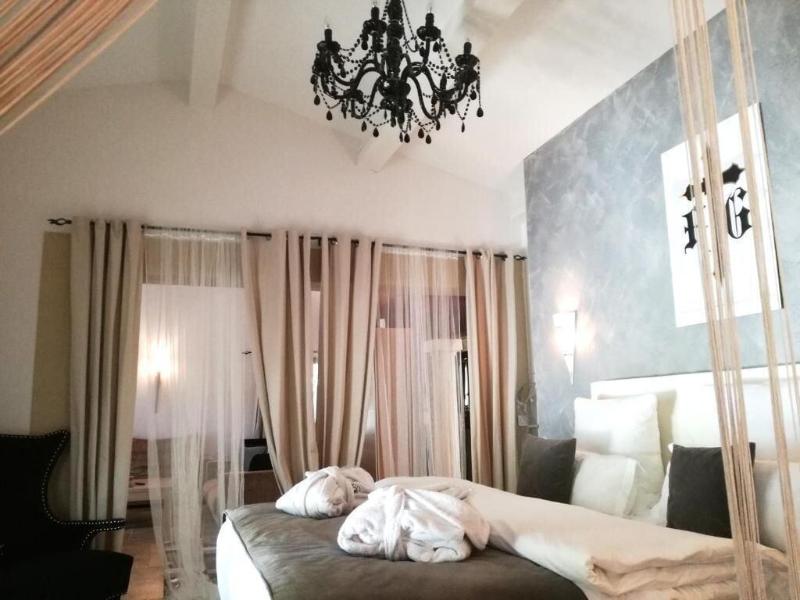 Maison Prestige Roberto Geissini image