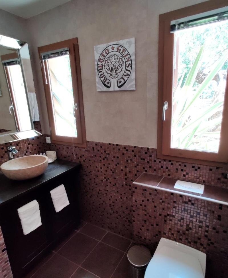 Maison Prestige Roberto Geissini image