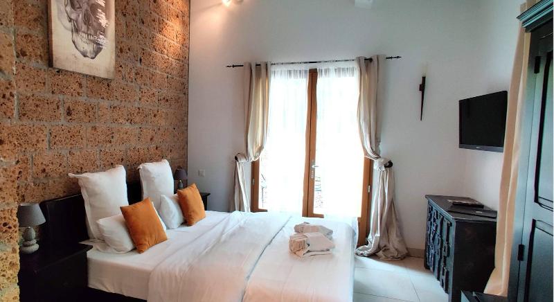 Maison Prestige Roberto Geissini image