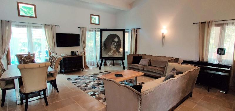 Maison Prestige Roberto Geissini image